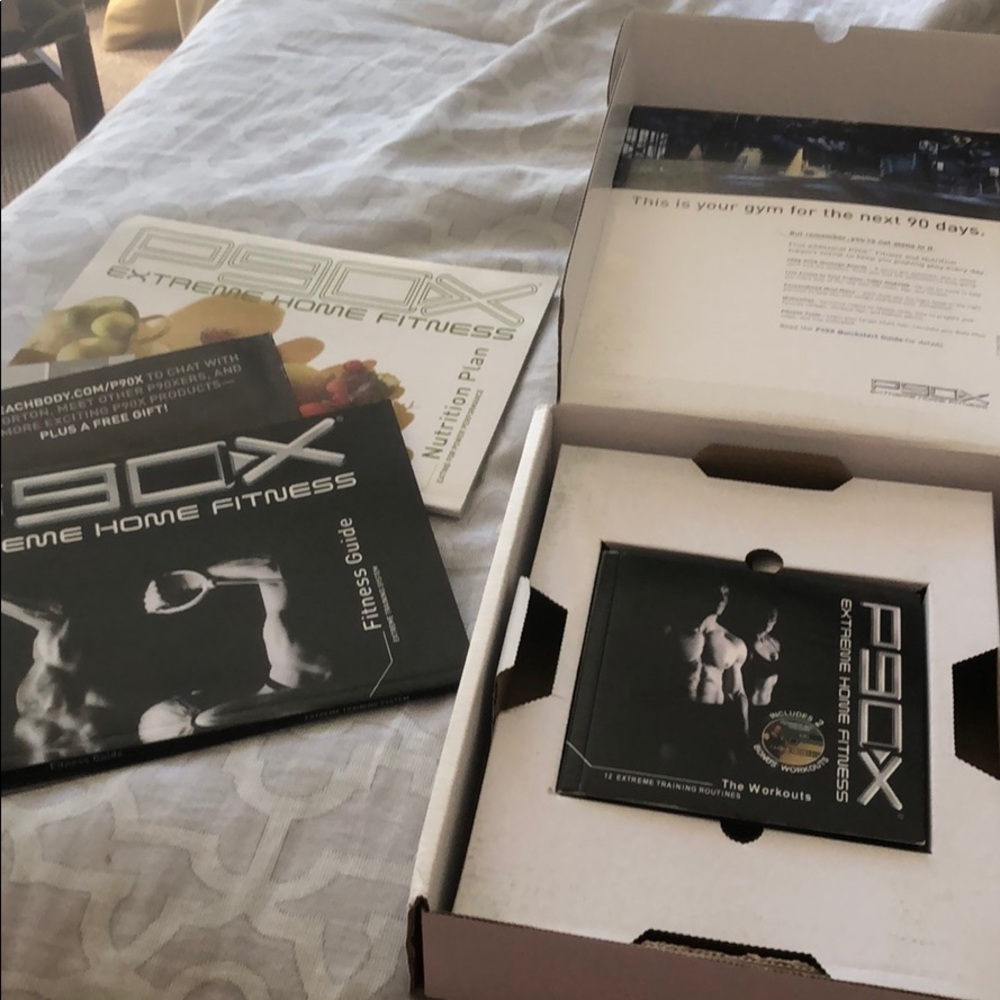P90X Extreme Home Fitness Kit - 13 disks + guides
